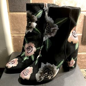 Black embroidered ankle boots!